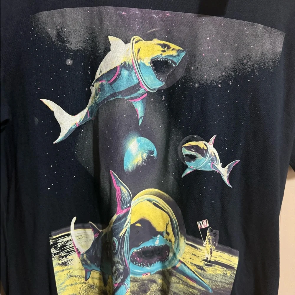 Kids Old Navy Boys Shark Shirt Size XXL NWT